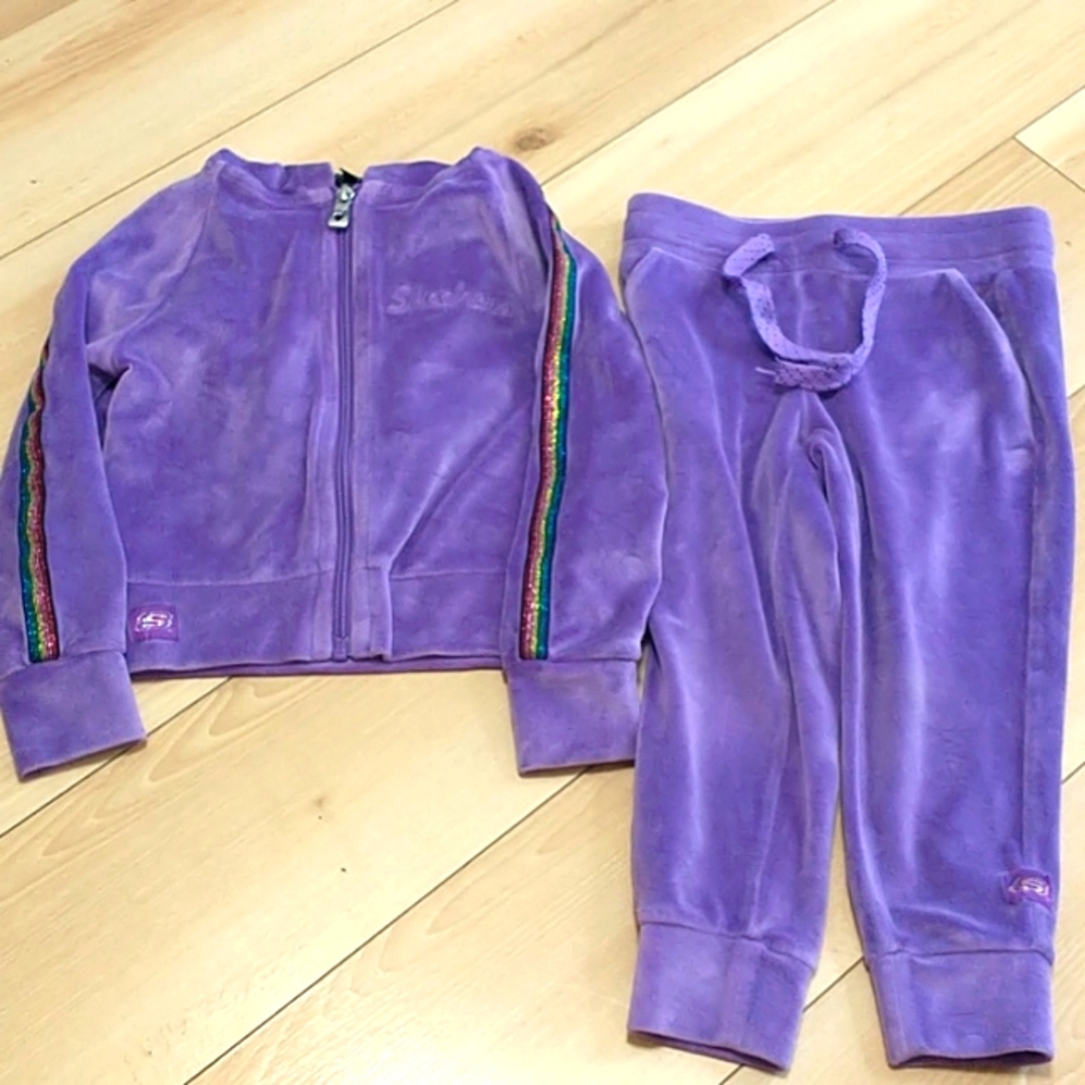 Sketchers zip up + bottom set
